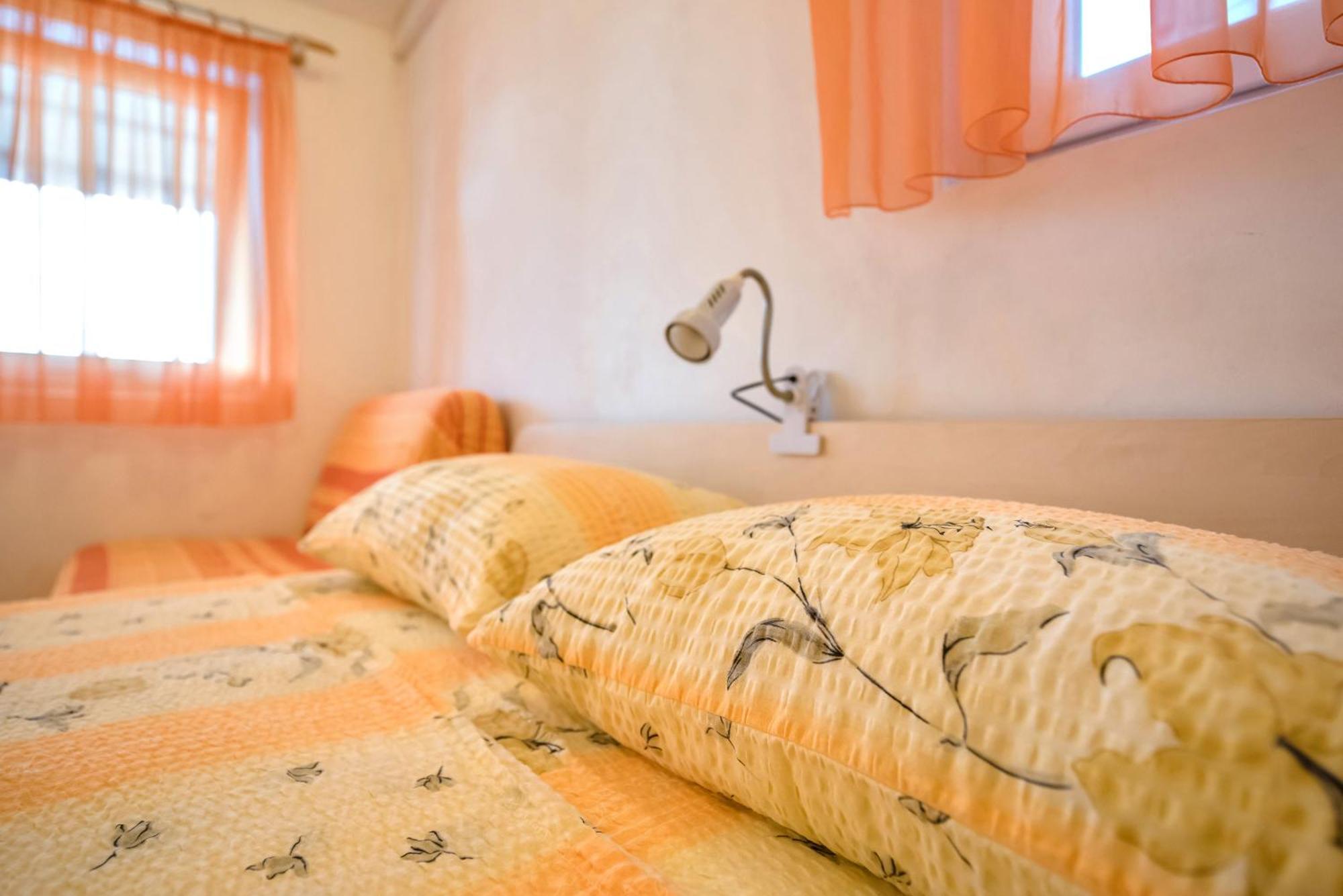 Topolovec * Luka (Dugi Otok)