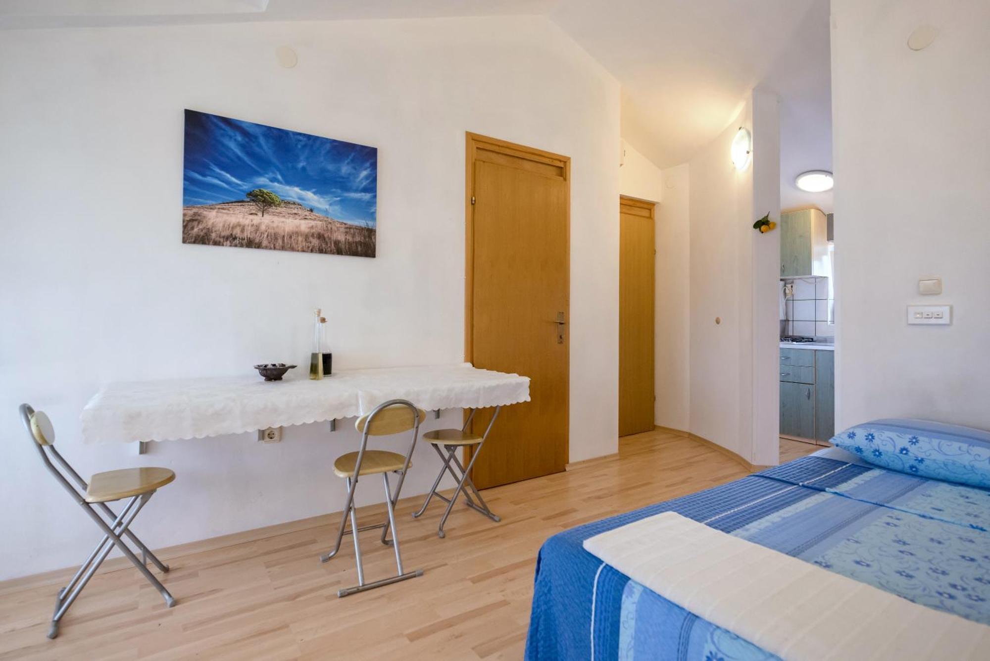 Topolovec * Luka (Dugi Otok)