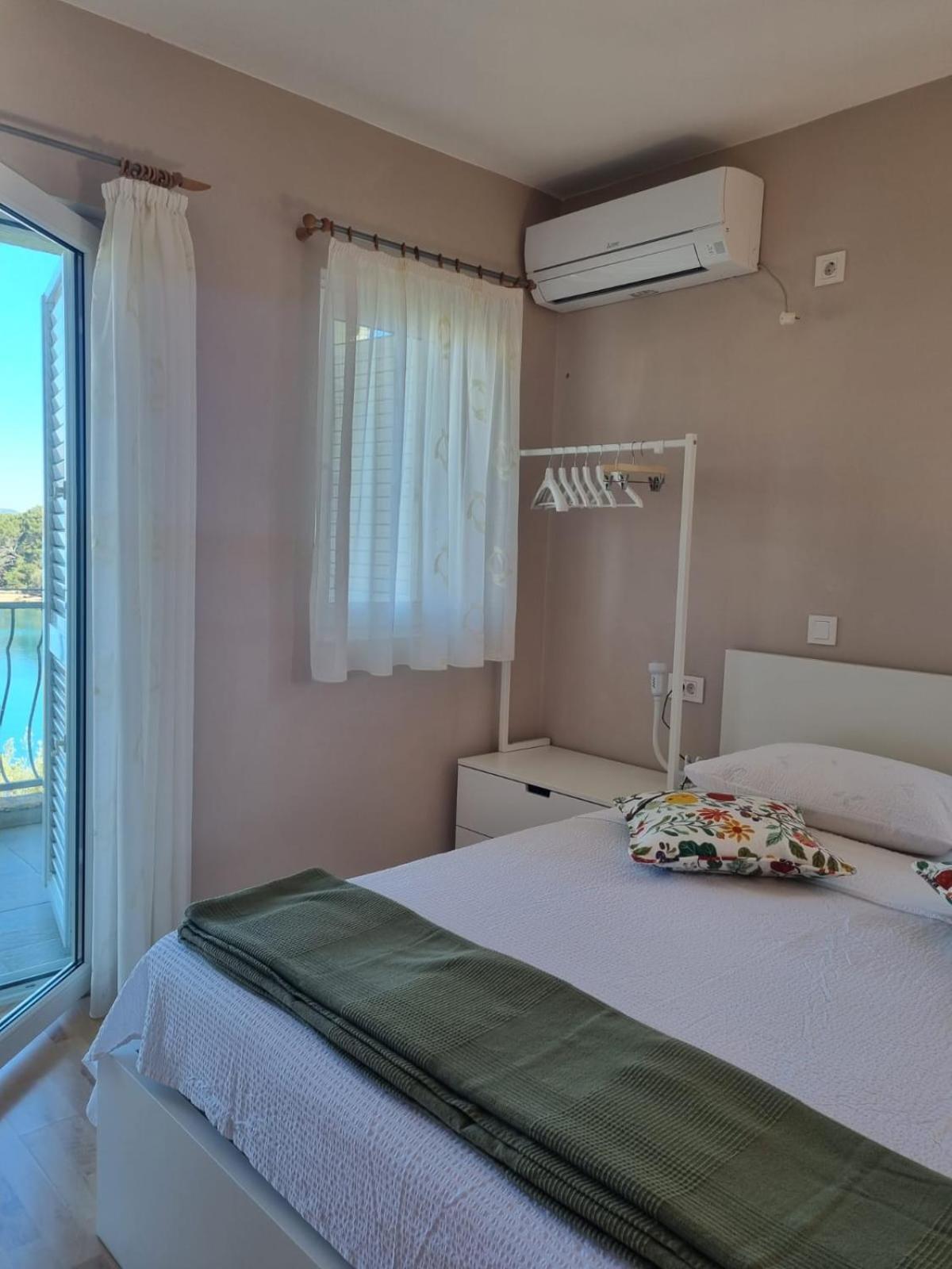 Topolovec Homestay Luka (Dugi Otok)